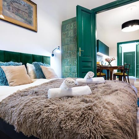 Tyzenhauz Apartments Economy Krasków Dış mekan fotoğraf