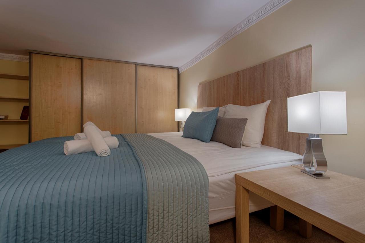 Tyzenhauz Apartments Economy Krasków Dış mekan fotoğraf