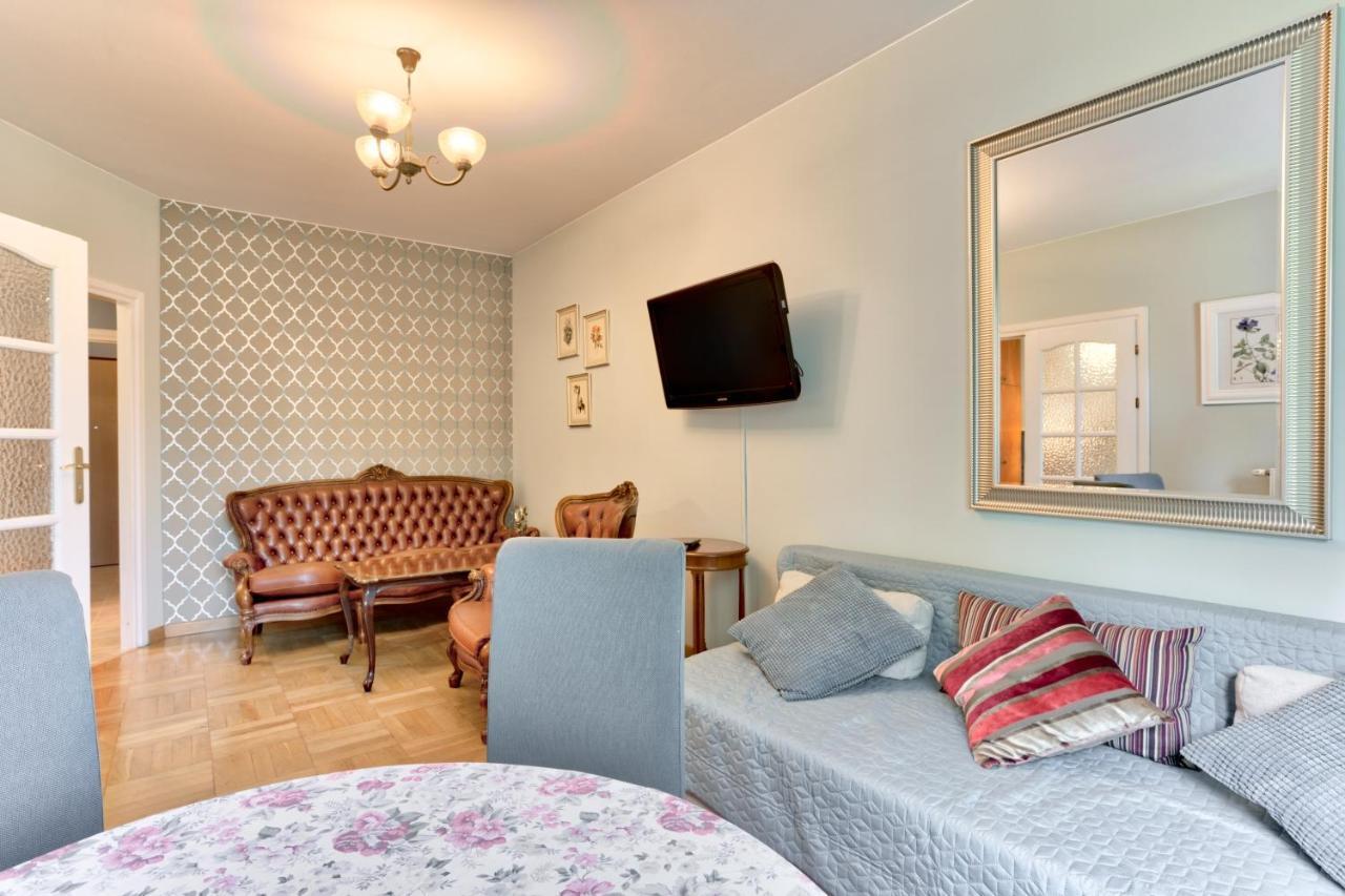 Tyzenhauz Apartments Economy Krasków Dış mekan fotoğraf