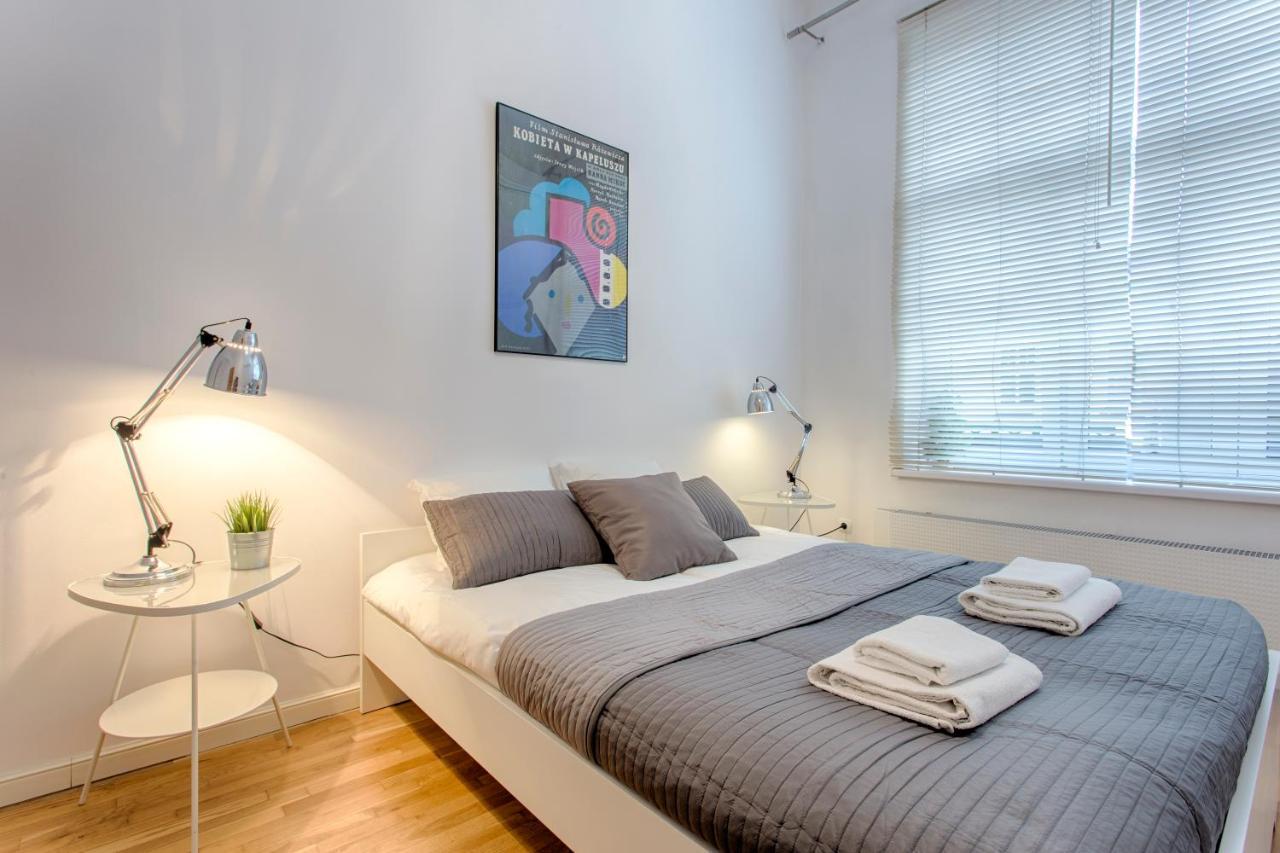 Tyzenhauz Apartments Economy Krasków Dış mekan fotoğraf
