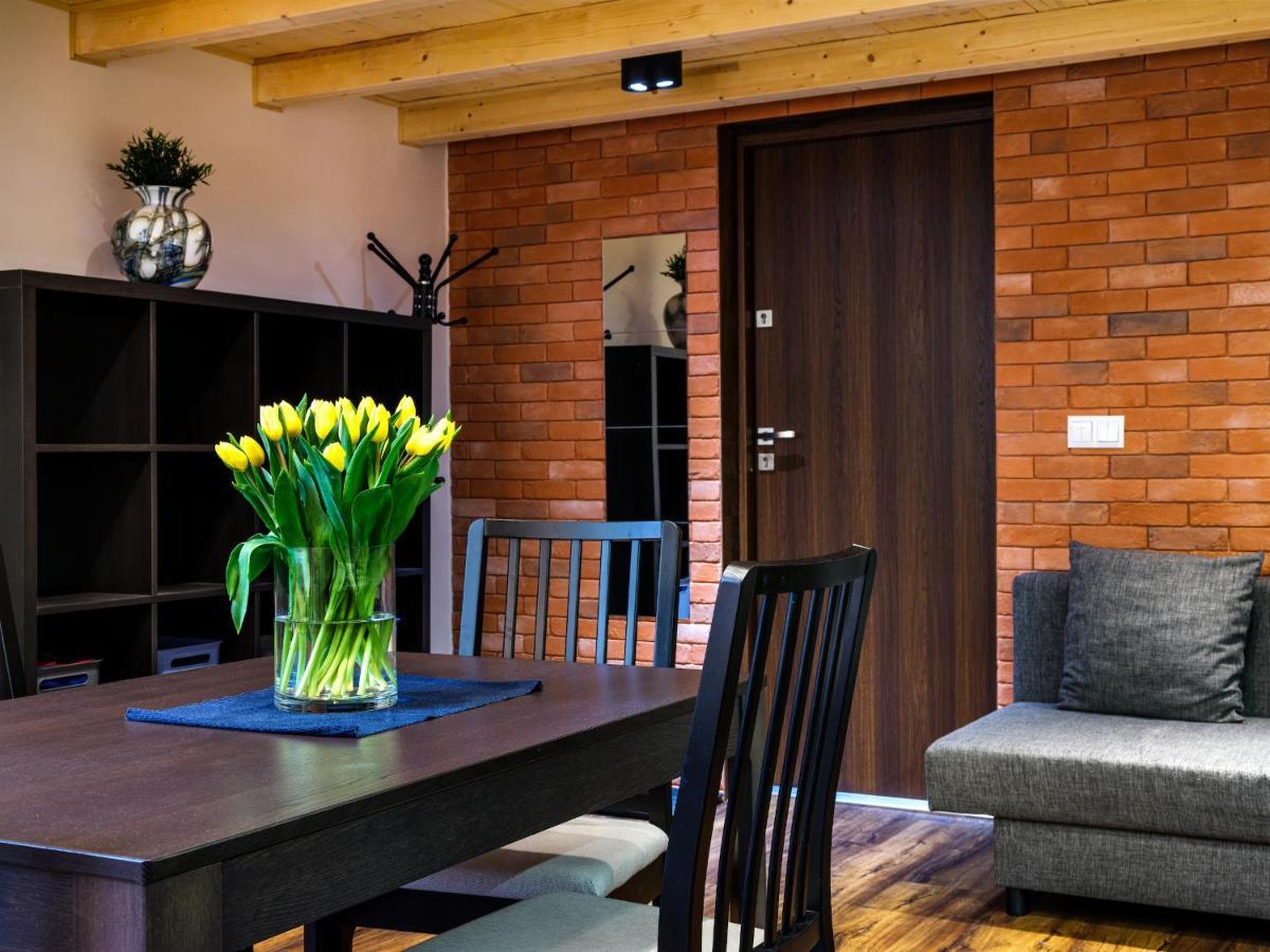 Tyzenhauz Apartments Economy Krasków Dış mekan fotoğraf