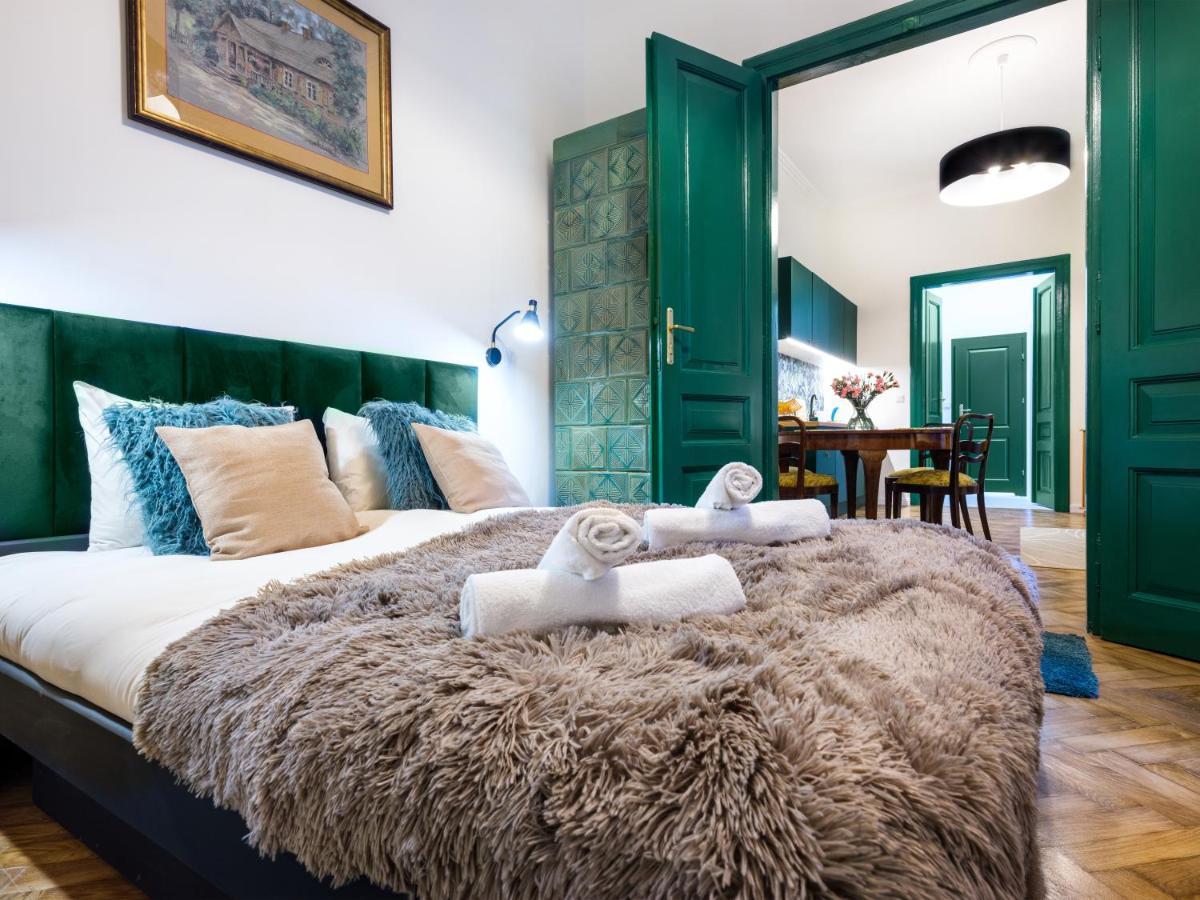 Tyzenhauz Apartments Economy Krasków Dış mekan fotoğraf